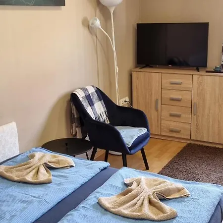 Leila Apartmanhaz